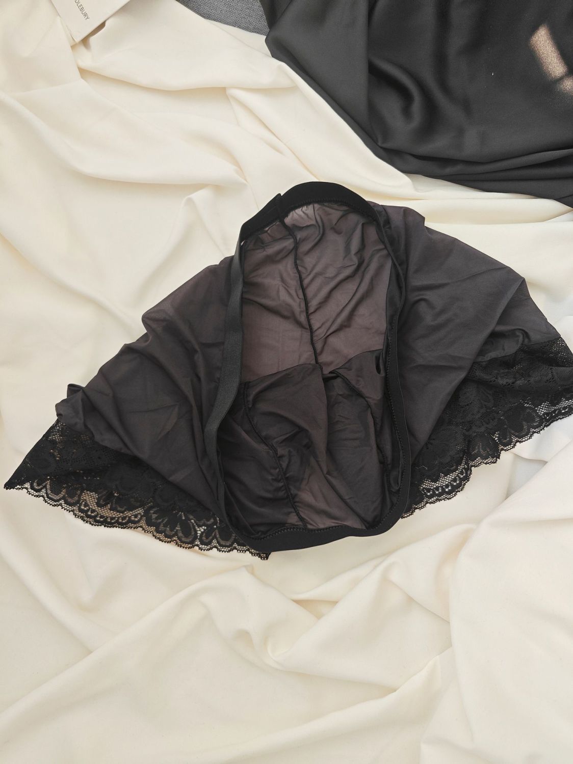 Sexy Man's Glossy Lace Hem Sho - Pouch Boxer Pouch recensione e prezzo