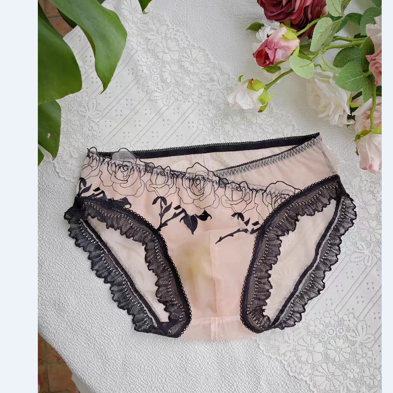 Men's Elegant Embroidery Lace  - Pouch Boxer Pouch recensione e prezzo